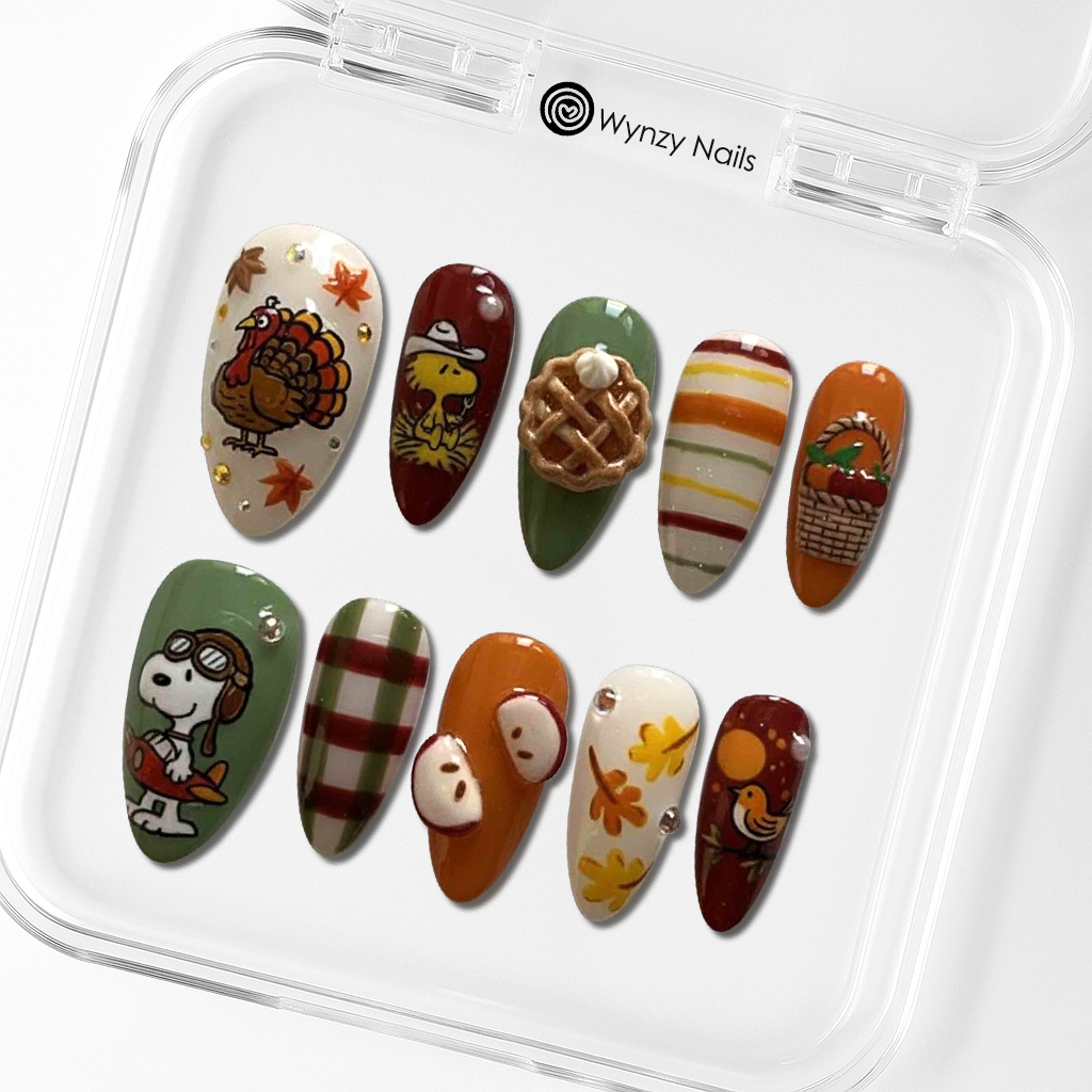 Custom Thanksgiving Press-On Nails featuring Snoopy, turkey, and pumpkin pie nail art – Wynzy Pops Nails™