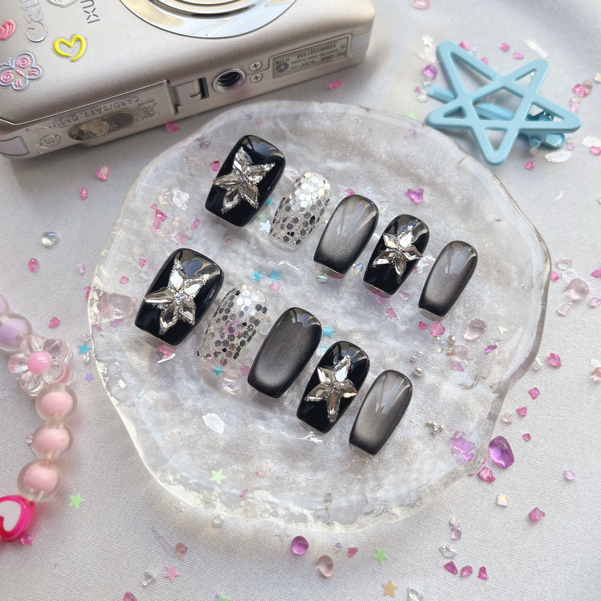Custom Press-On Nails – Black & Silver Cat Eye with 3D Stars & Glitter | Wynzy Pops Nails