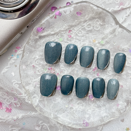 Custom Blue Cat Eye Press-On Nails – Shimmer Chrome Accent | Handmade Magnetic Effect | Wynzy Pops Nails