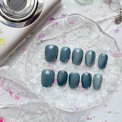 Custom Blue Cat Eye Press-On Nails – Shimmer Chrome Accent | Handmade Magnetic Effect | Wynzy Pops Nails