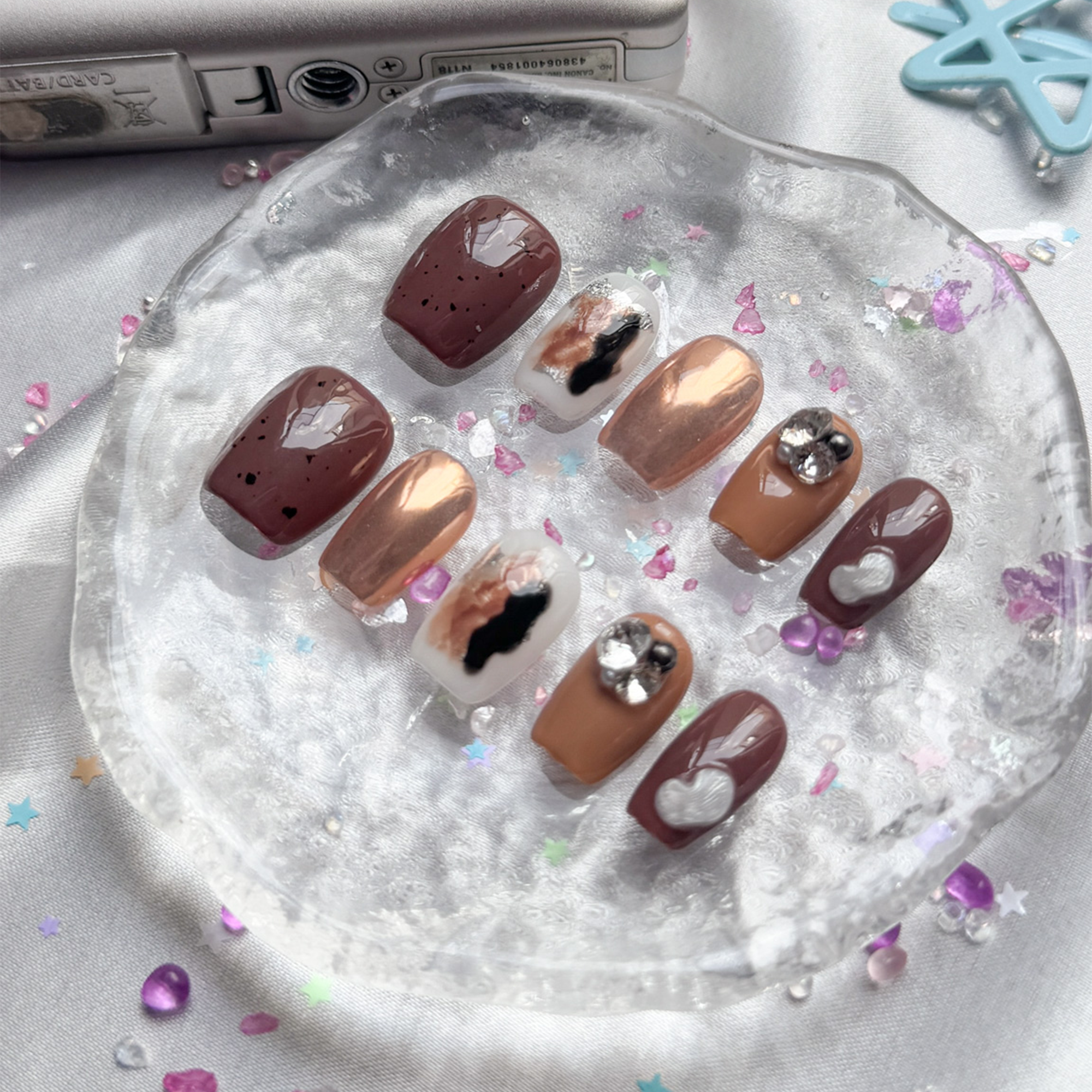 Custom Press-On Nails – Brown & Bronze Glossy with 3D Crystal & Abstract Art | Wynzy Pops Nails