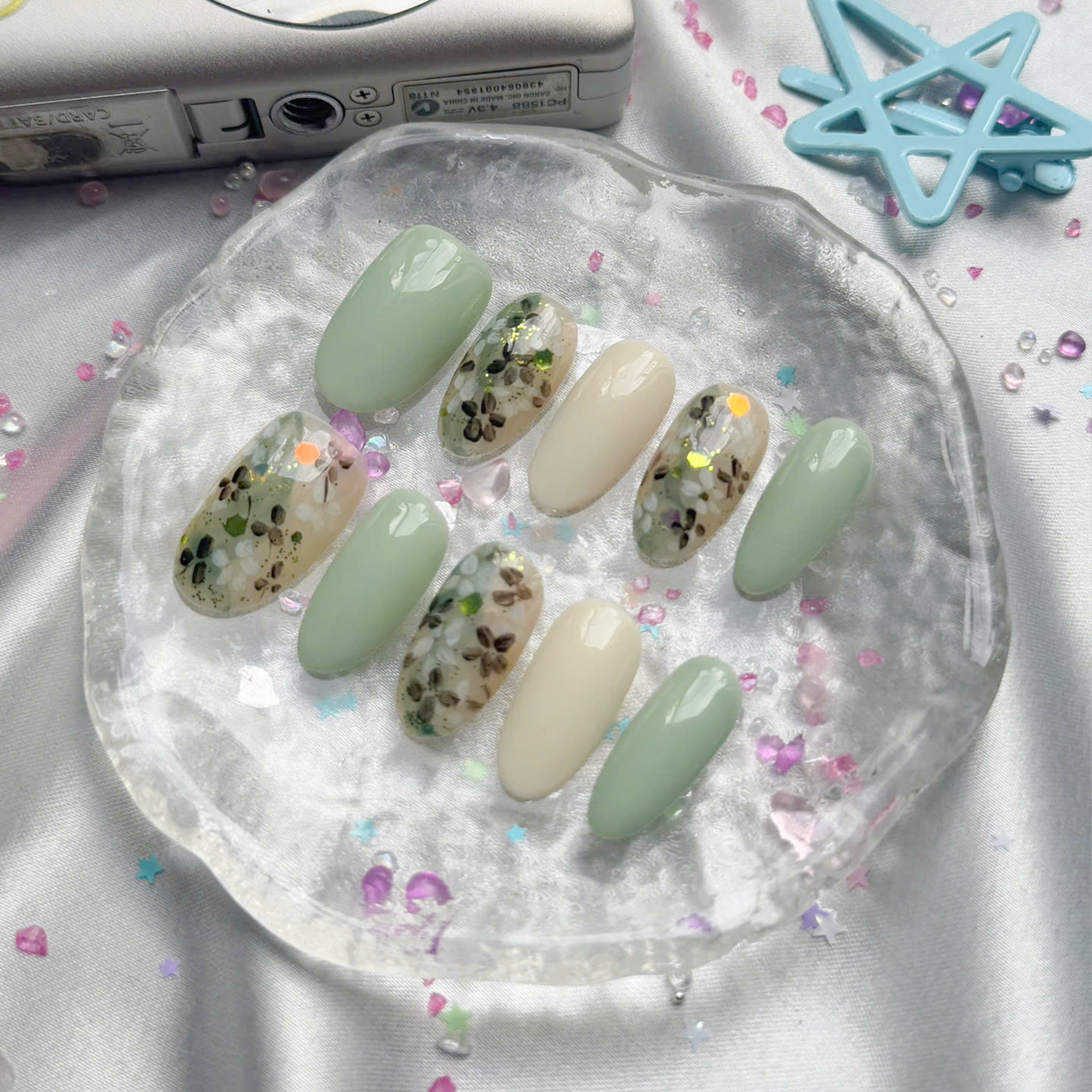 Custom Press-On Nails – Pastel Mint & Ivory Minimalist with Holographic Glitter | Wynzy Pops Nails