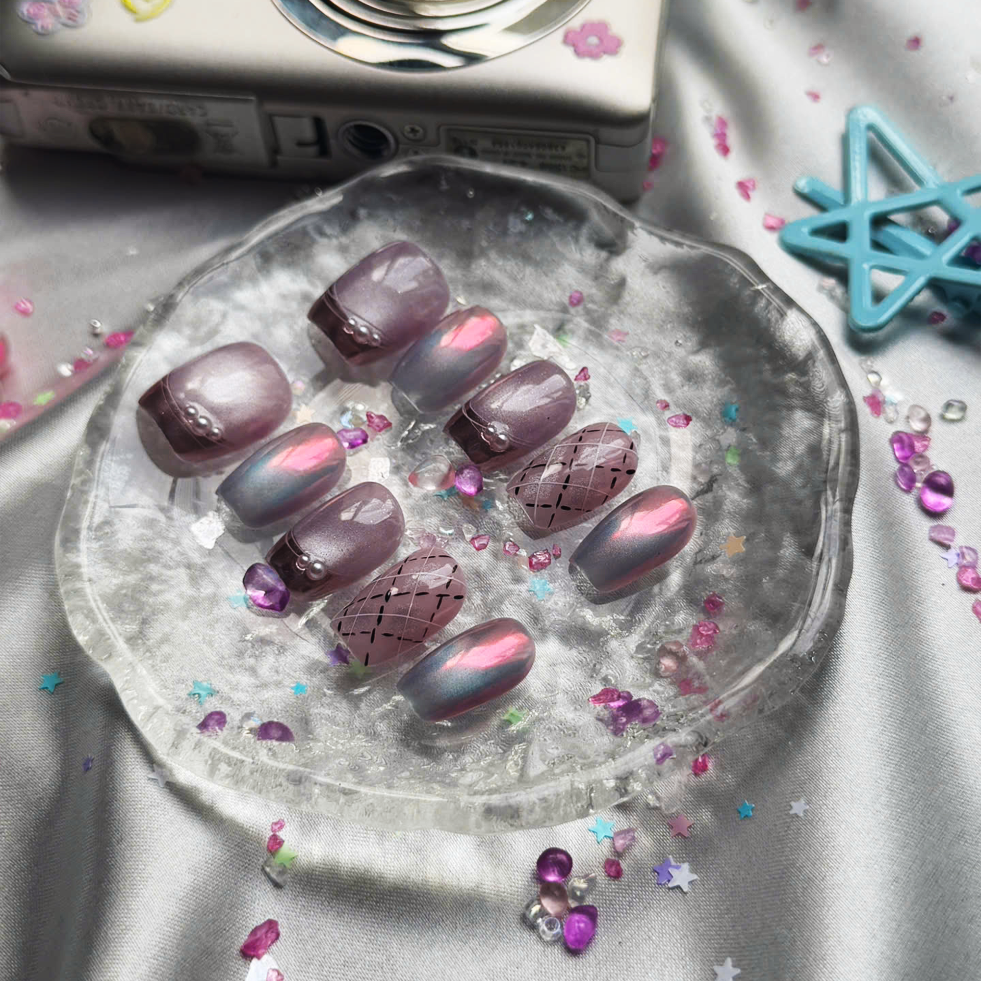 Personalized Pink Glowing Press On Nails: Glitter Cat Eye Nail Art | Wynzy Pops Nails