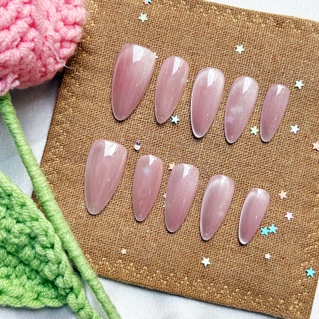 Custom Cat Eye Press-On Nails – Glittery Pink Stiletto | Soft Shimmer Nail Art | Wynzy Pops Nails