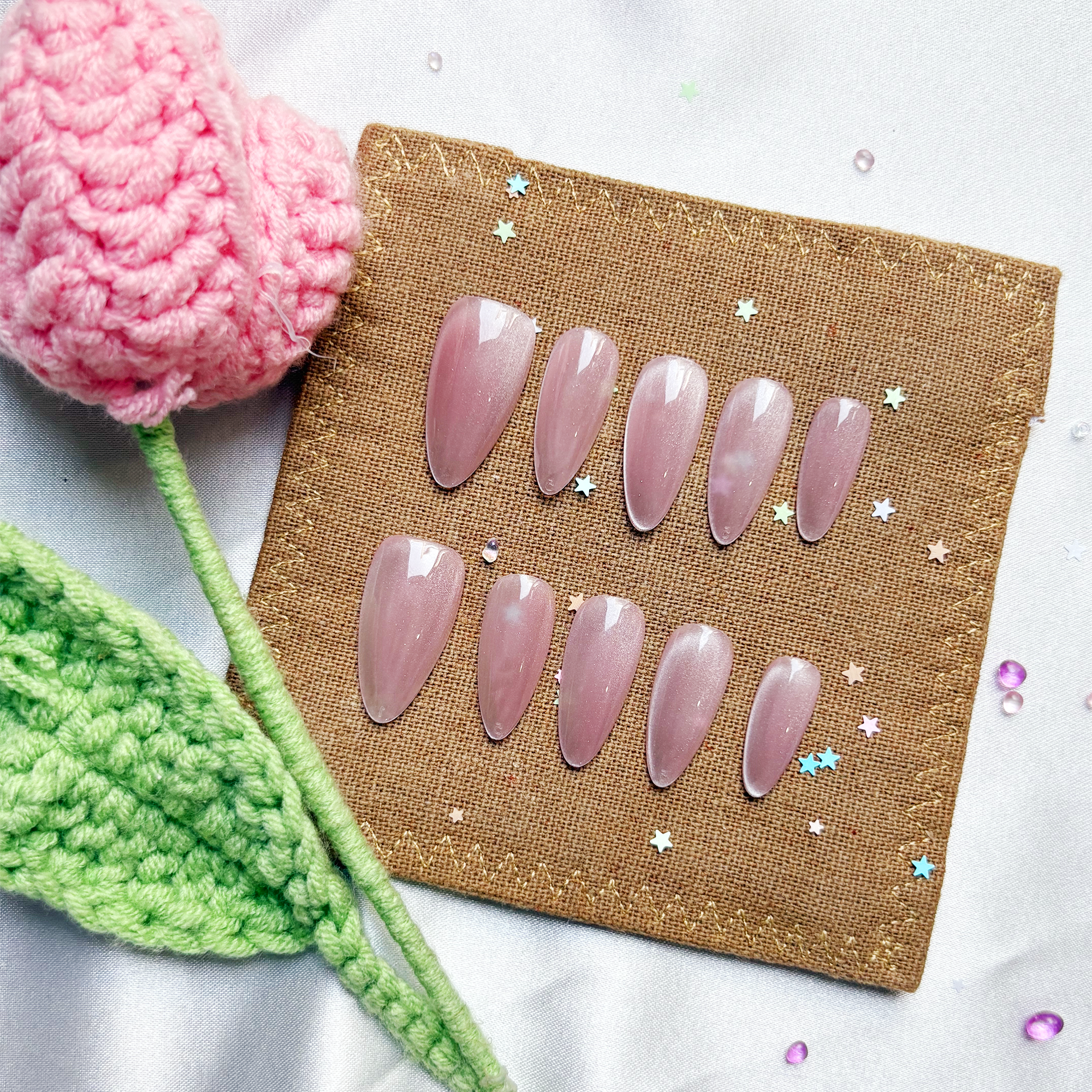 Custom Cat Eye Press-On Nails – Glittery Pink Stiletto | Soft Shimmer Nail Art | Wynzy Pops Nails