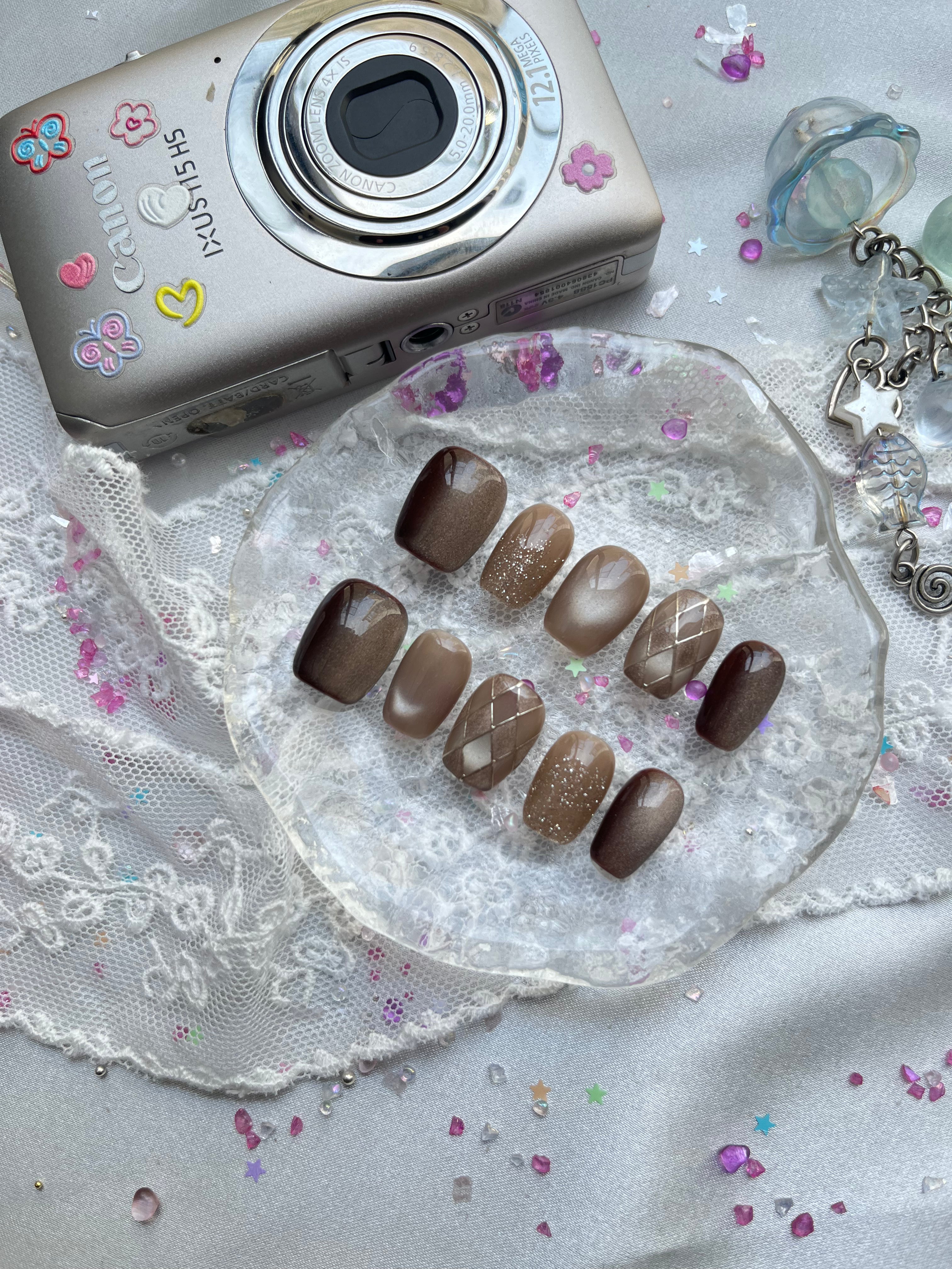 Custom Press-On Nails – Brown Ombre with Nude, Glitter & Lattice Accents | Wynzy Pops Nails
