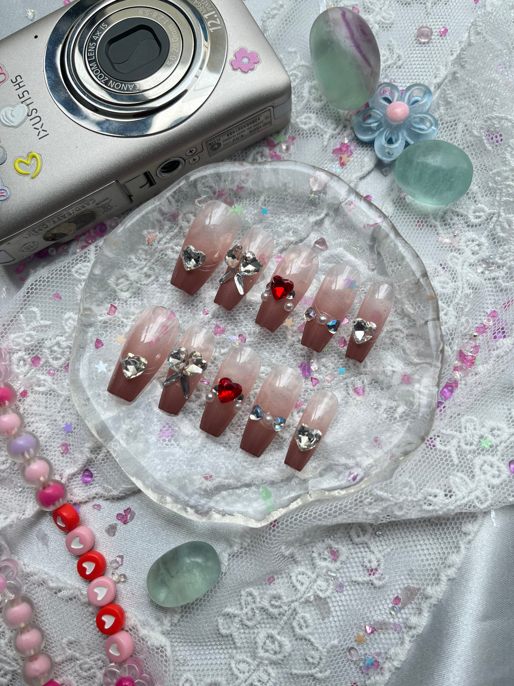 Custom Ombre Press-On Nails – Brown Jelly to Nude with Red Hearts & Pearls