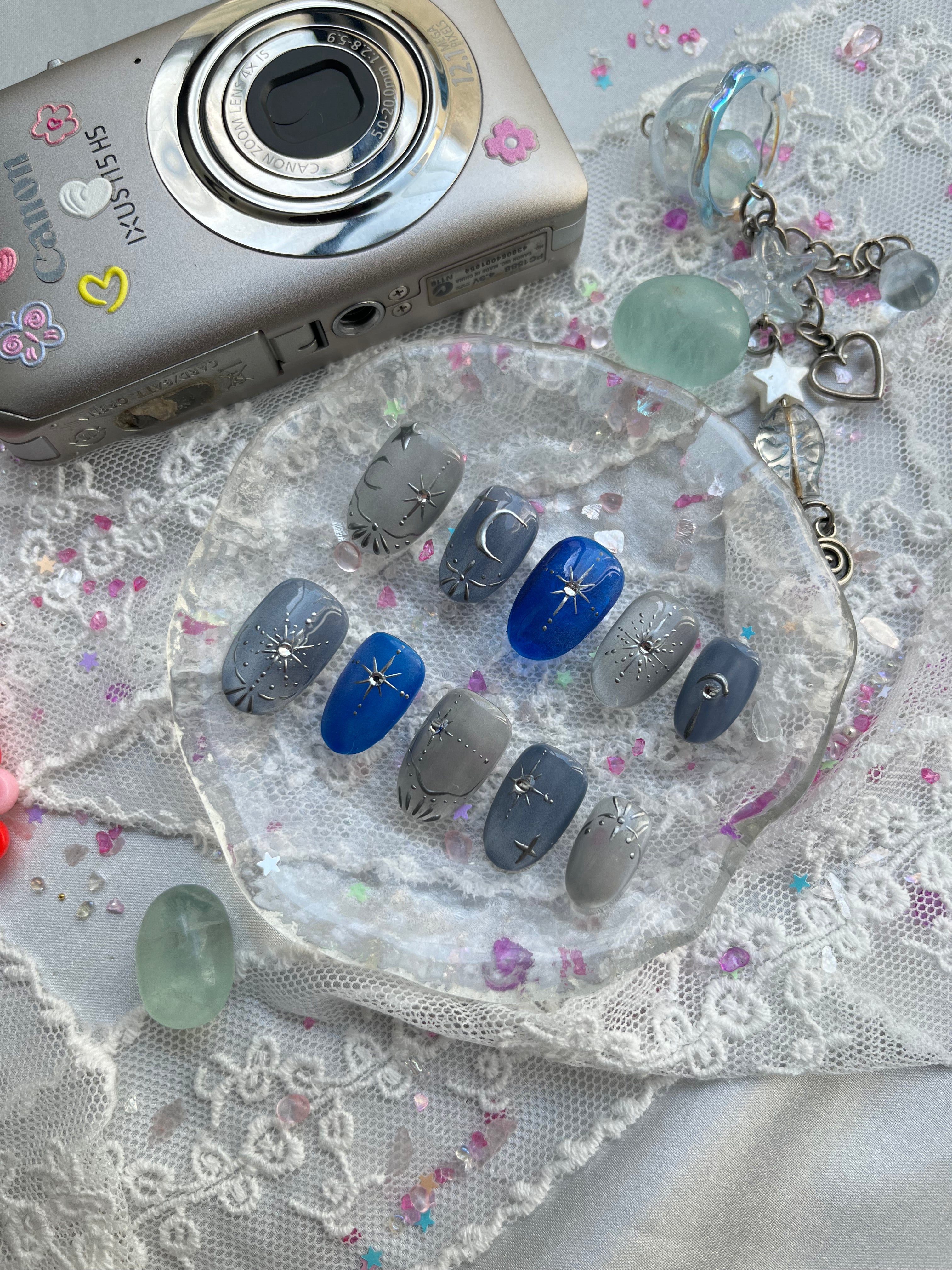 Custom Press-On Nails – Cat Eye Galaxy Blue Ombre with Moon & Star Design