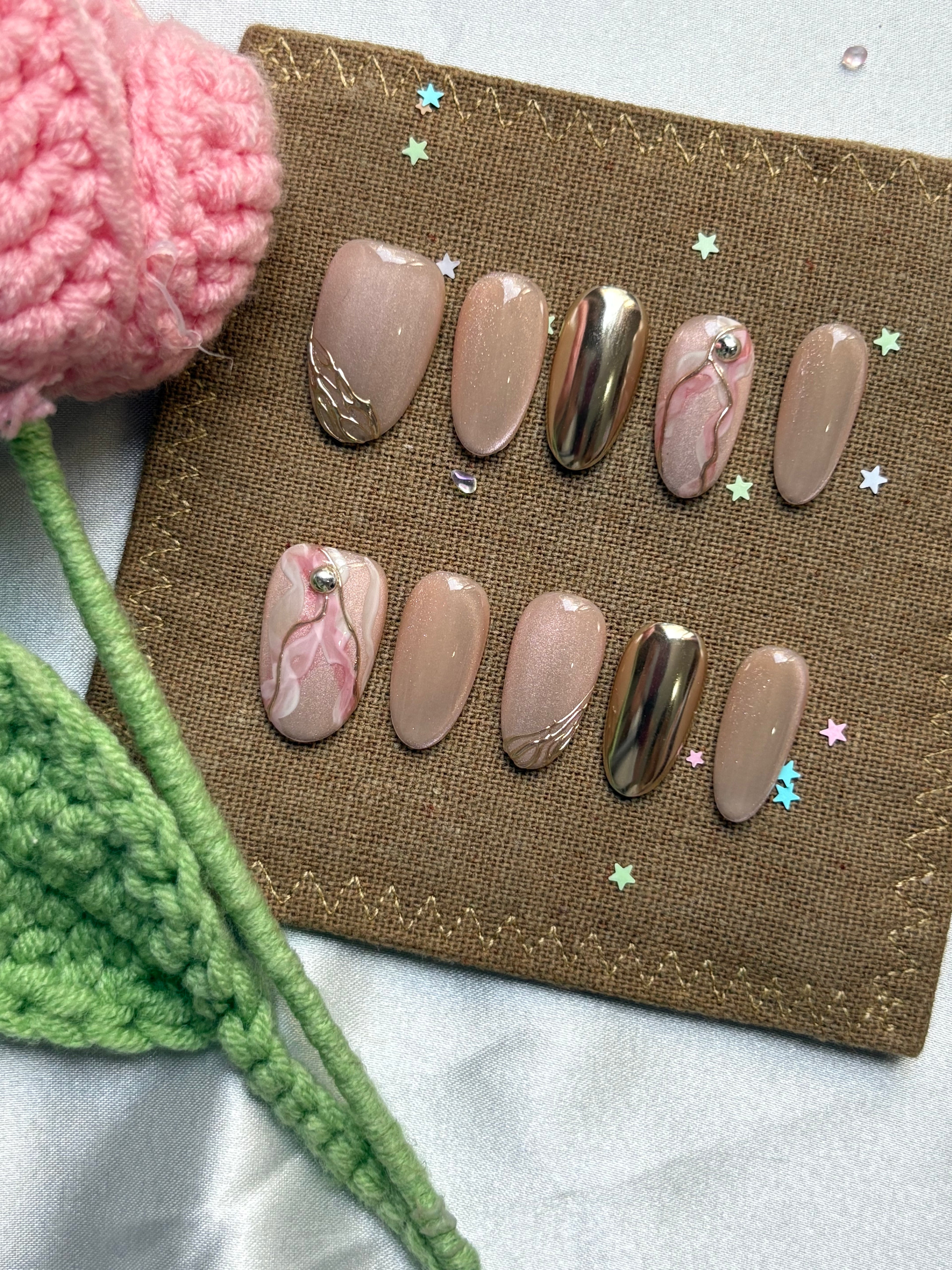 Custom Cat Eye Nude Pink Nails – Gold Chrome & Marble Accent | Wynzy Pops Nails