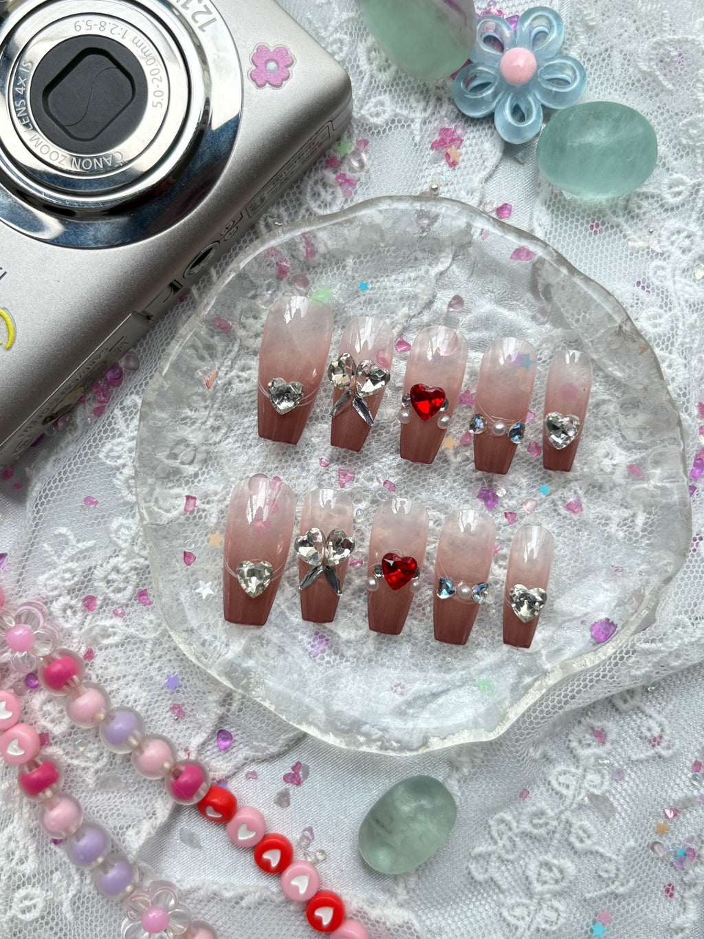 Custom Ombre Press-On Nails – Brown Jelly to Nude with Red Hearts & Pearls