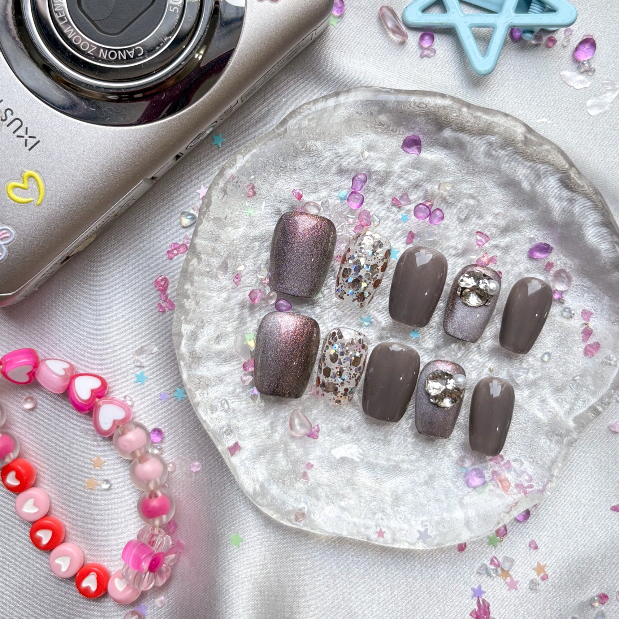 Luxury Gray Rhinestone Press-On Nails | Pearl Glitter Nail Art Set | Wynzy Pops Nails