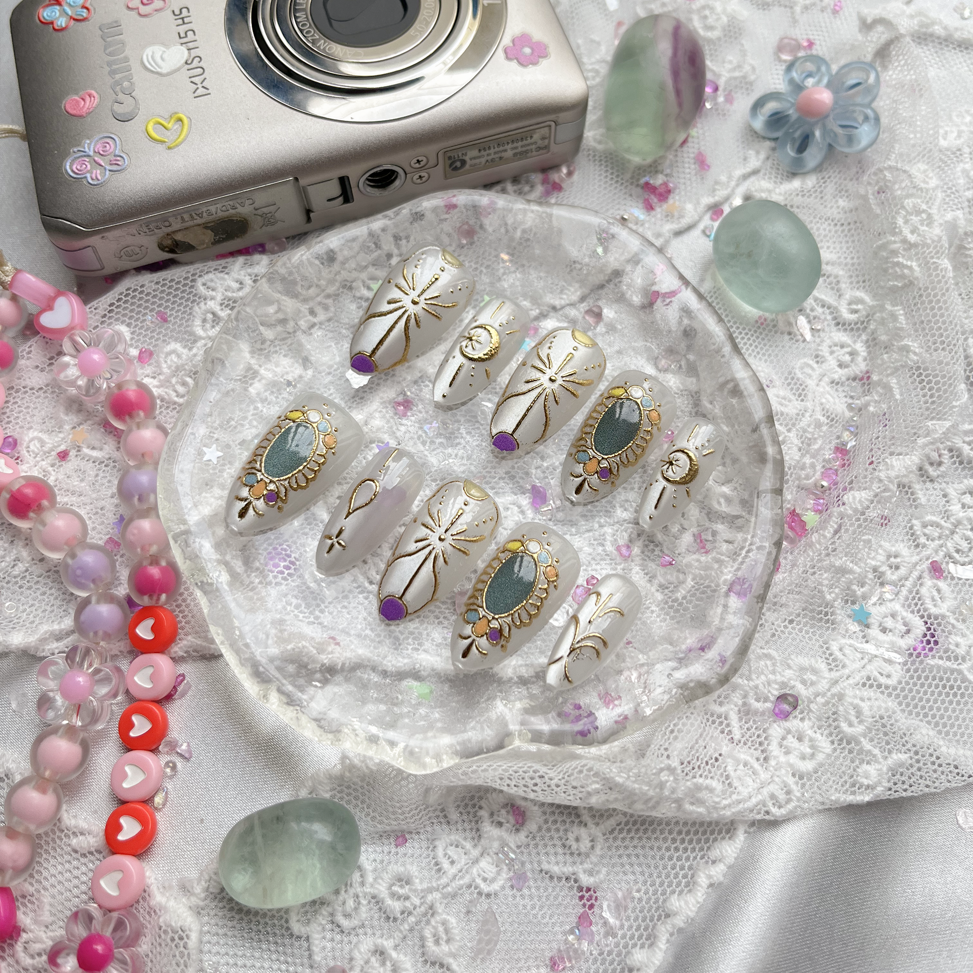 Custom Gray Mystic Press-On Nails | Celestial Gold & Gems | Wynzy Pops Nails