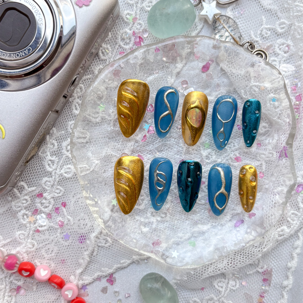 Custom Press-On Nails – Blue & Gold Chrome with Abstract Line Art | Wynzy Pops Nails