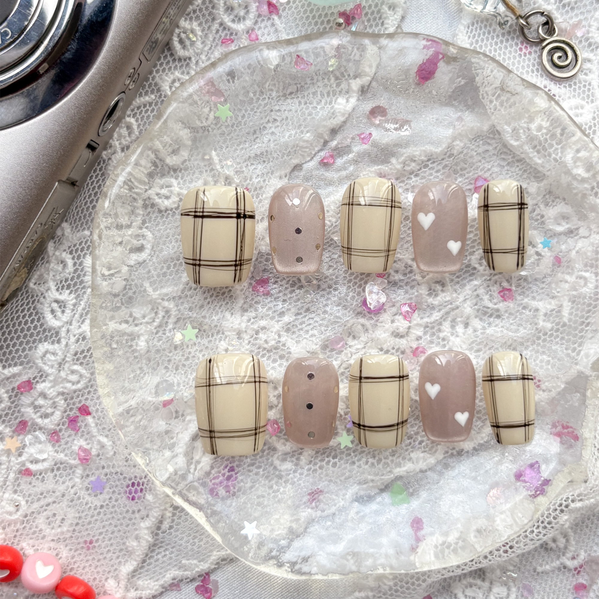 Custom Press-On Nails – Cozy Plaid Beige & Nude with Heart and Gold Dot Accents | Wynzy Pops Nails