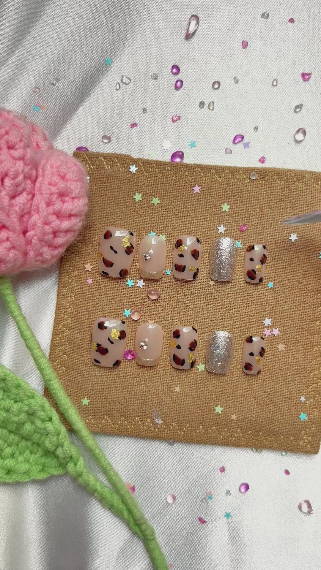 Gold Foil Leopard Print Custom Press On Nails – Glitter Galaxy Nail Art | Wynzy Pops Nails