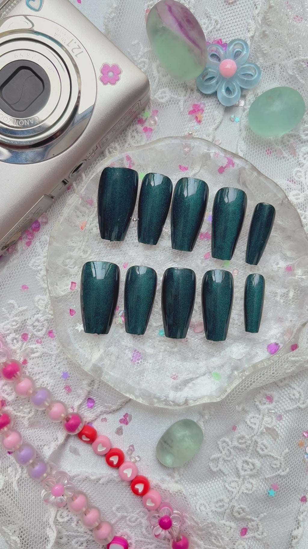 Custom Press-On Nails – Long Square Emerald Green with Black Chrome Shine | Wynzy Pops Nails