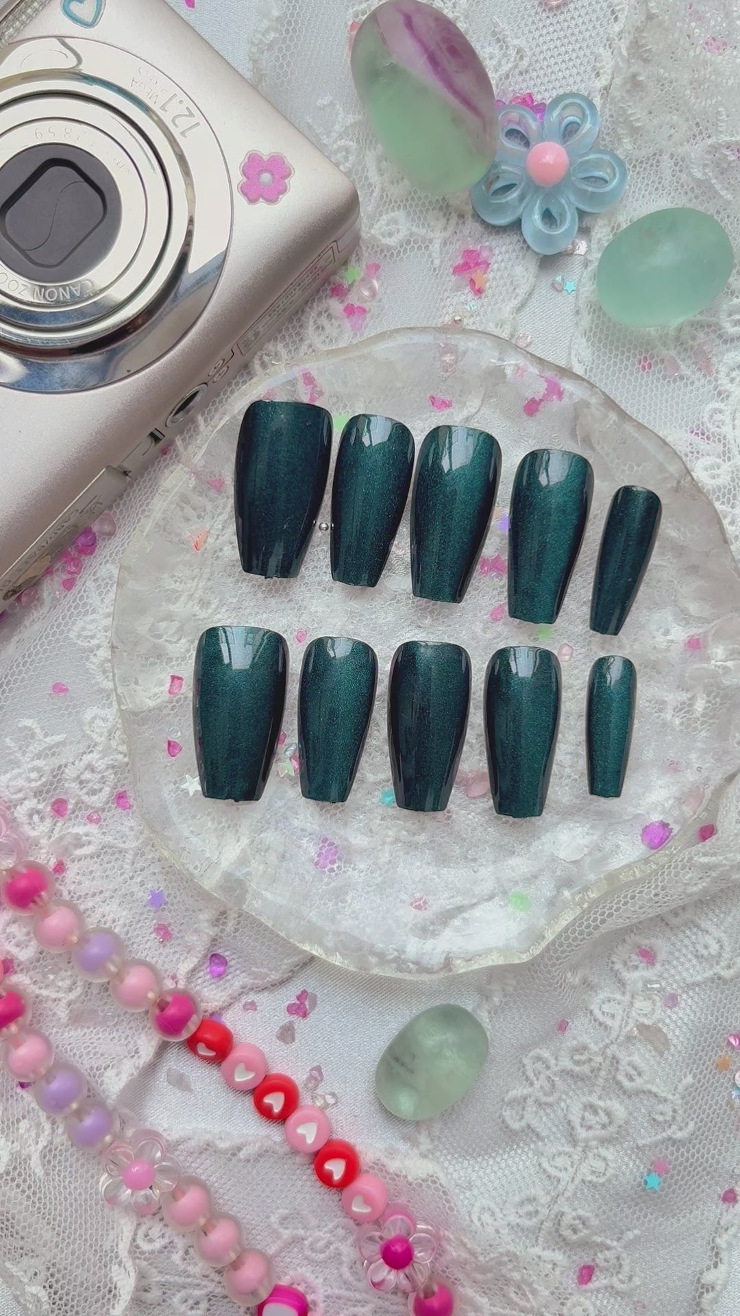 Custom Press-On Nails – Long Square Emerald Green with Black Chrome Shine | Wynzy Pops Nails